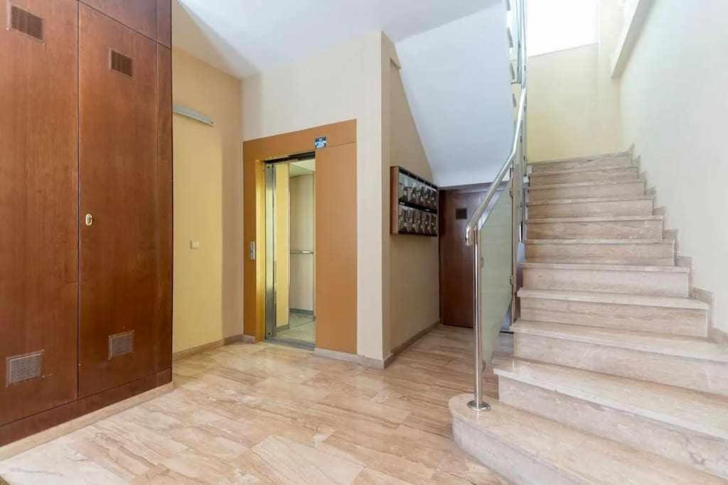 Luxe Haven In Granada Apartment Ngoại thất bức ảnh