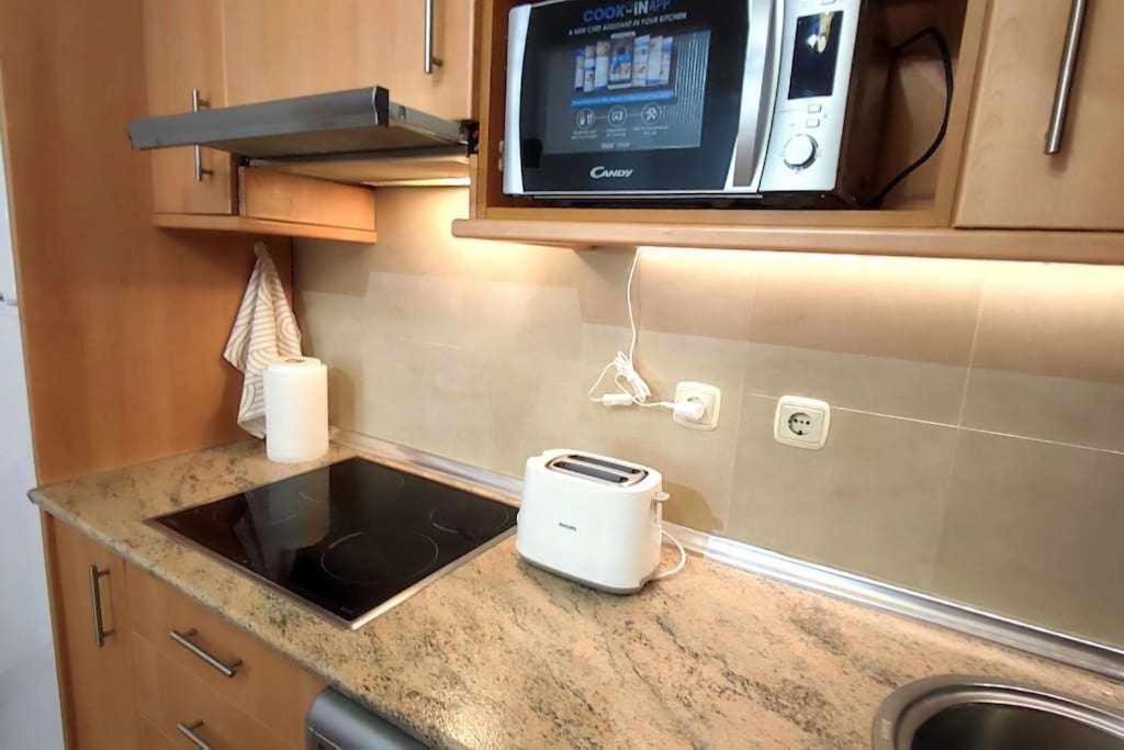Luxe Haven In Granada Apartment Ngoại thất bức ảnh